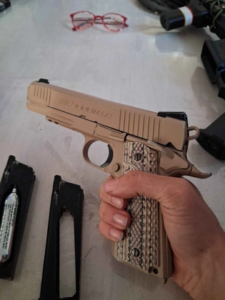 colt m45a1  CO2
