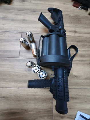 Lance-Grenades Rotatif M32/MGL Airsoft + 5 Grenade