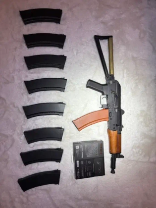 AKS-74U Cybergun custom avec Mosfet Gate Titan V3 + 9 chargeurs