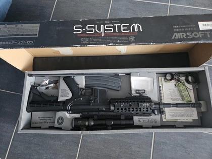 Airsoft Tokyo Marui M4 S-System + Chargeur A2 Pro