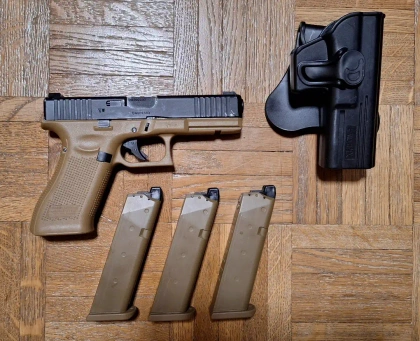 Glock 17 Umarex plus trois chargeurs