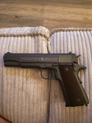 Colt  911 GGB full métal co2