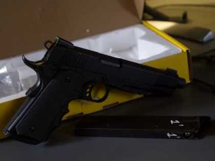 Army Armament 1911 R32 + Chargeur long Tokyo Marui