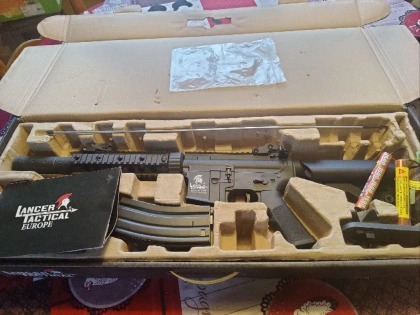 Réplique M4 LT-15 GEN2 SD Lancer Tactical AEG