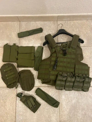 Gilet Tactique modulable avec accessoires