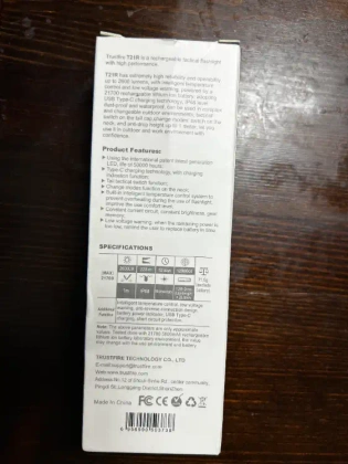 Lampe torche tactique neuve