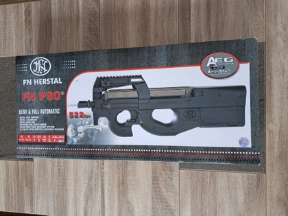 P90