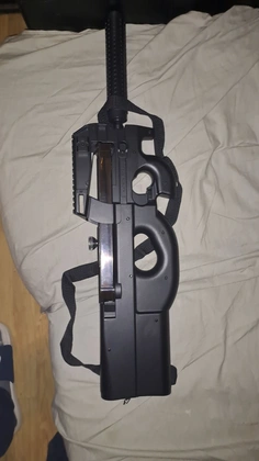 P90 avec batterie