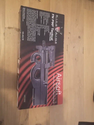 p90 marque King Arms