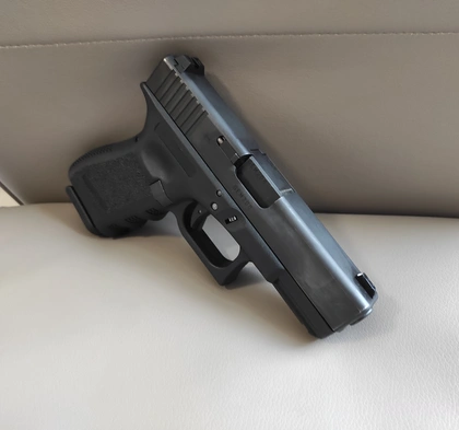 Glock 19 Gen3 VFC full steel BOMBER